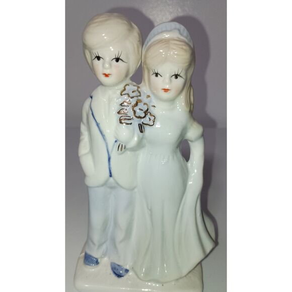 Unbranded Ceramic Wedding Cake Topper / Figurine for Decoration - Picture 1 of 3